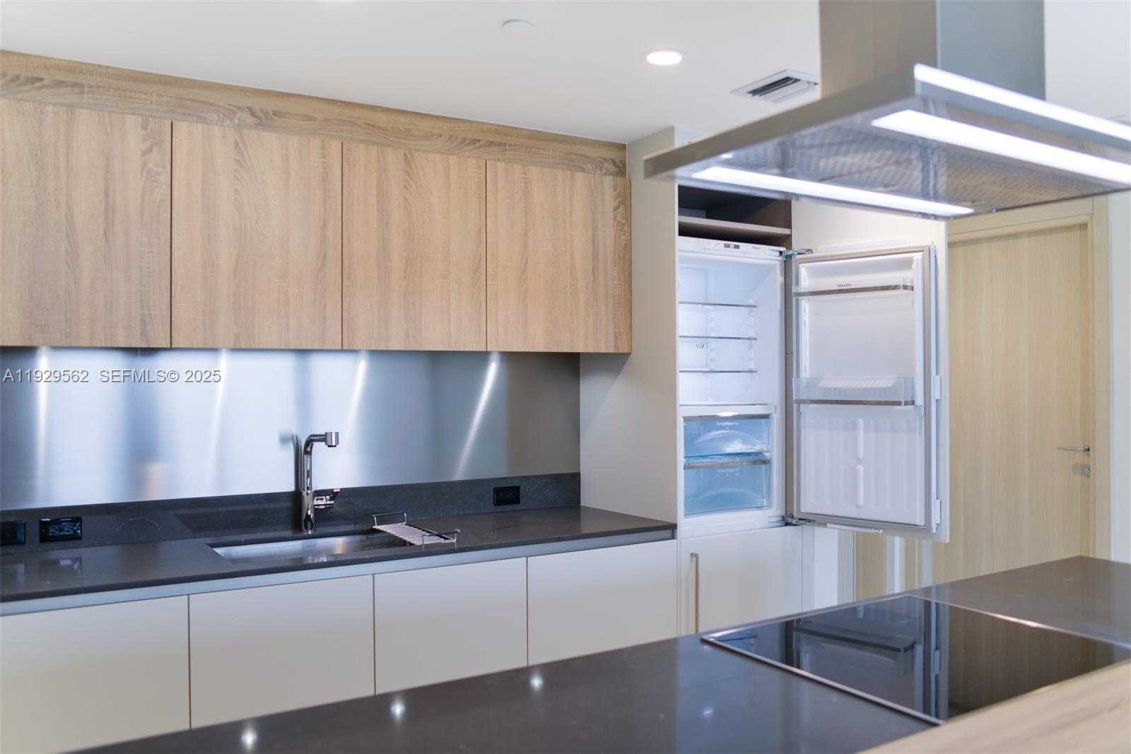 Imagen de Pequeño Objeto