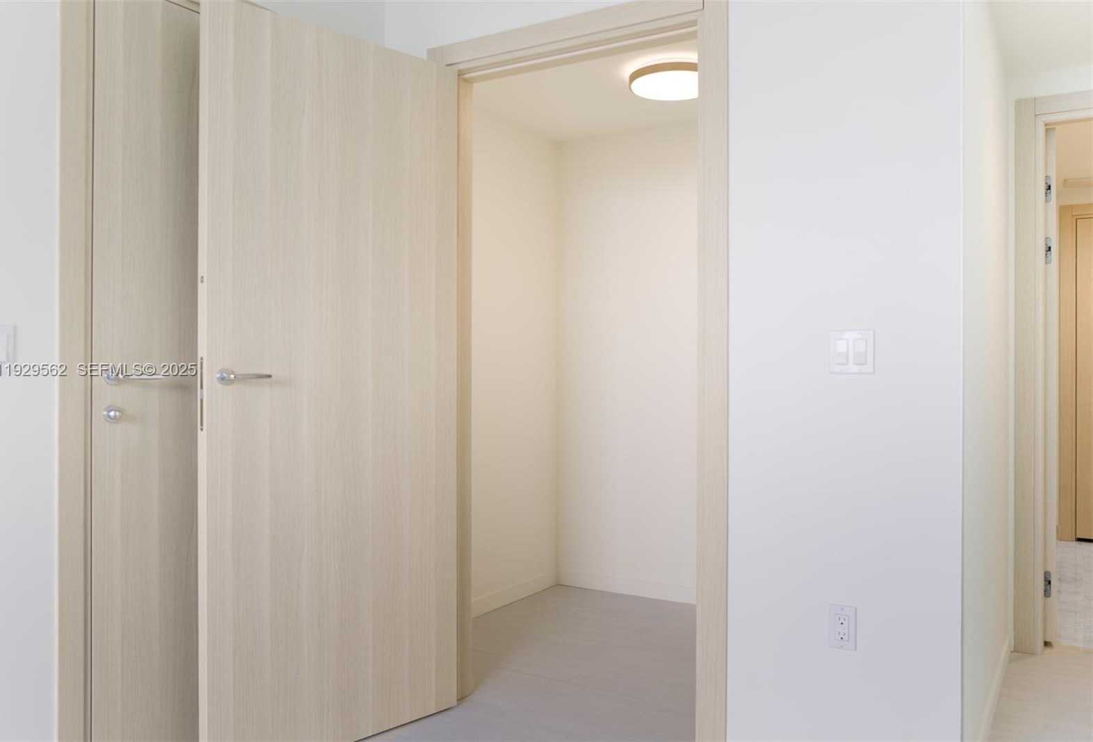 Imagen de Pequeño Objeto