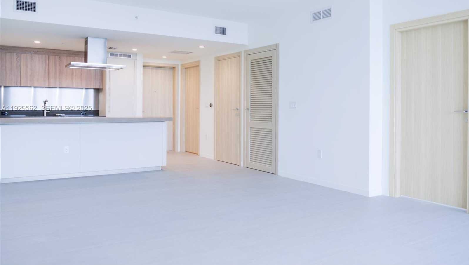 Imagen de Pequeño Objeto