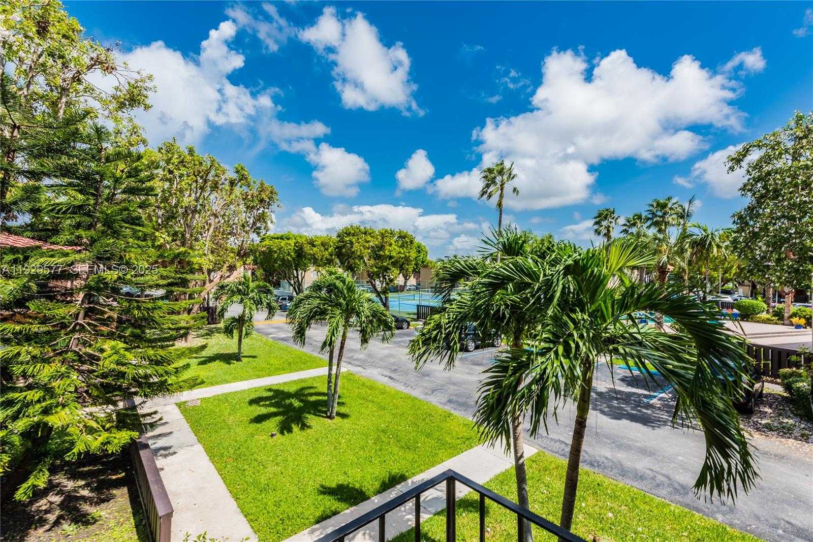 Small Image of 10784 NORTH KENDALL DR #D2, Miami Number 2