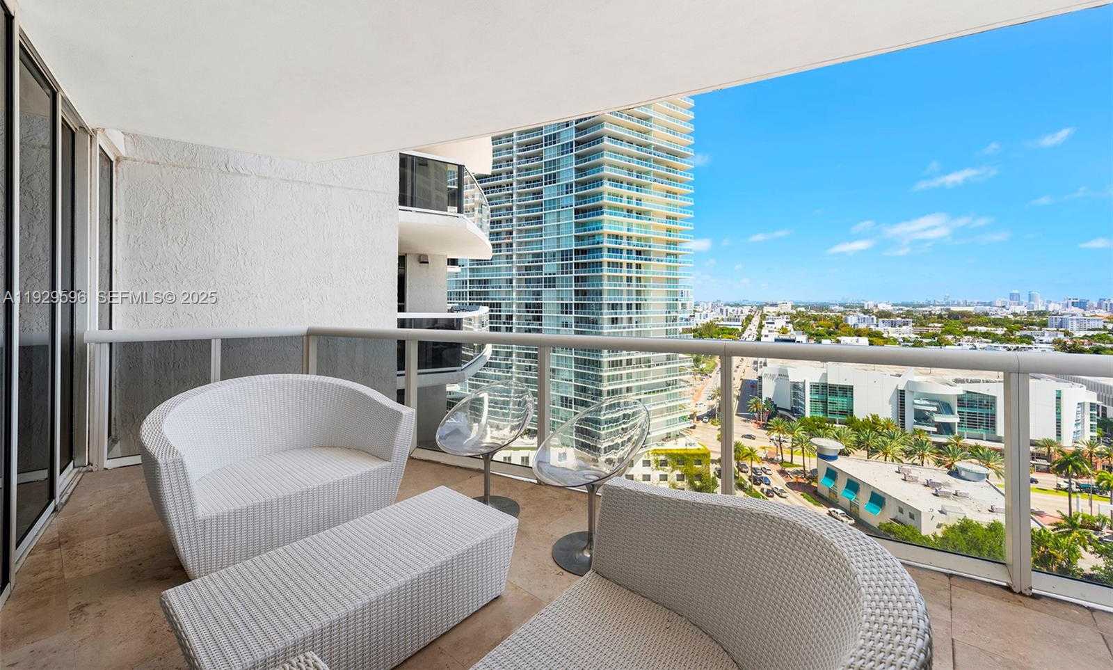 Imagen de Pequeño Objeto