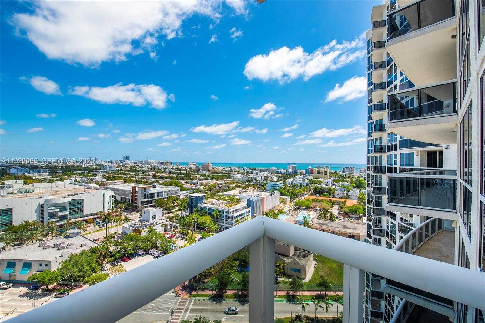 Imagen de Pequeño Objeto