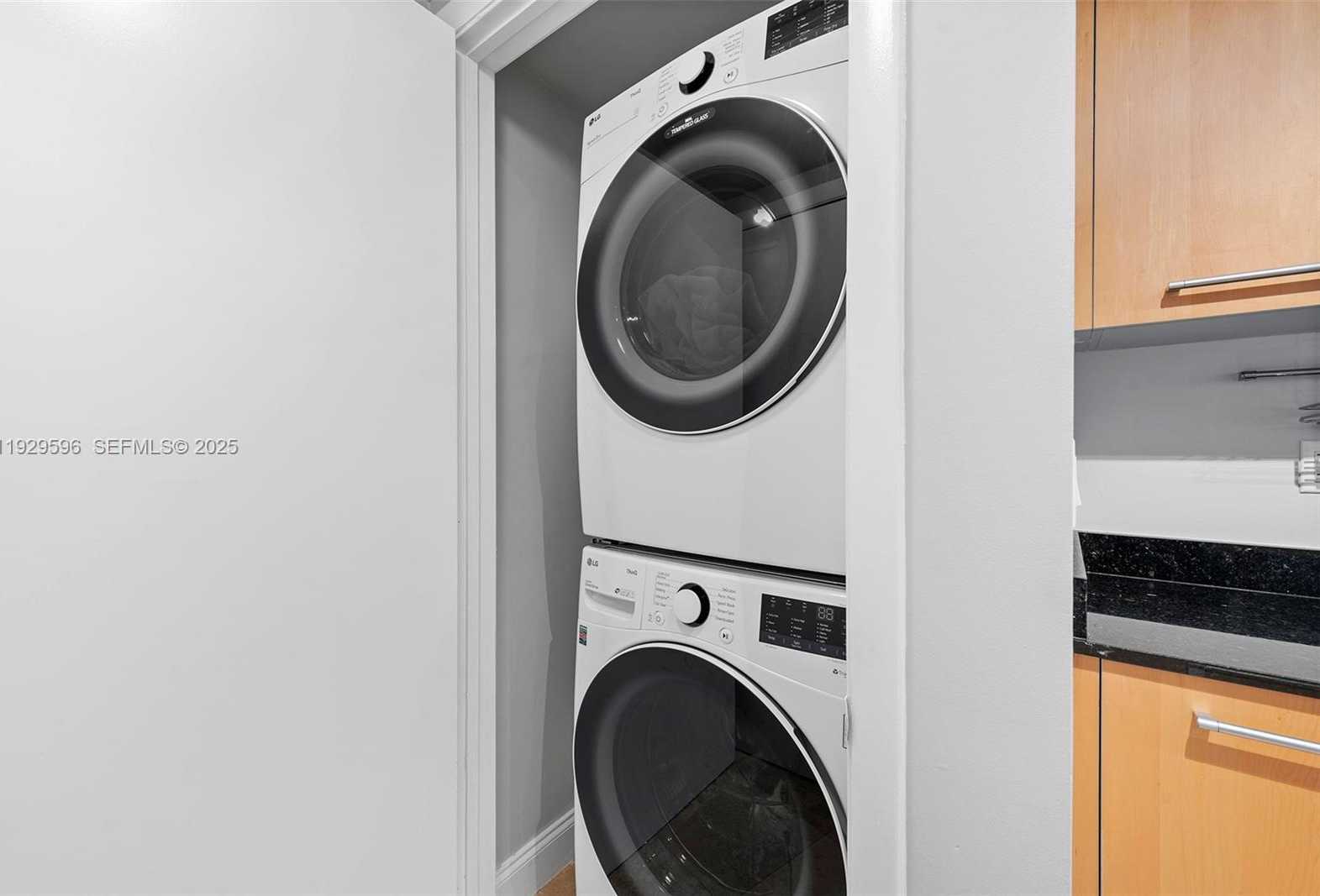 Imagen de Pequeño Objeto