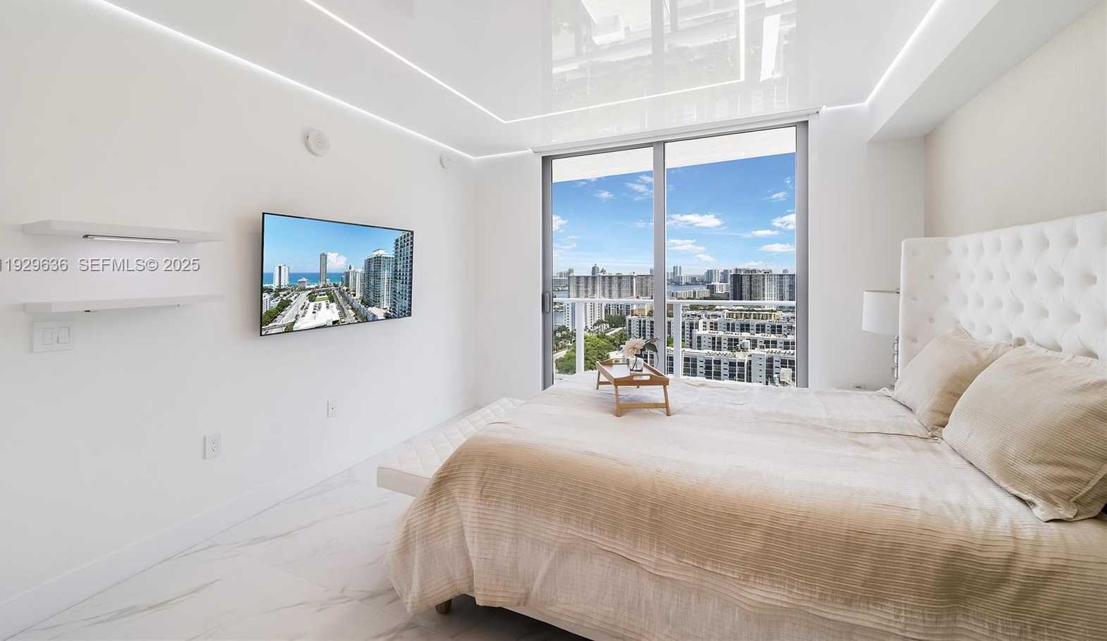 Imagen de Pequeño Objeto