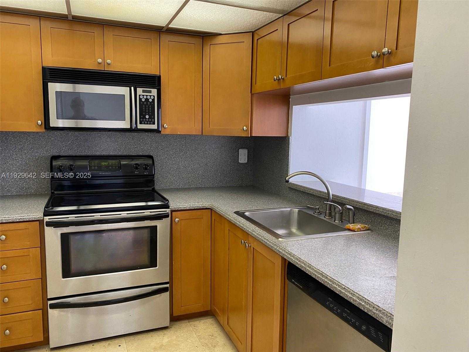 Small Image of 555 NORTH EAST 15TH ST #14K, Miami Number 17