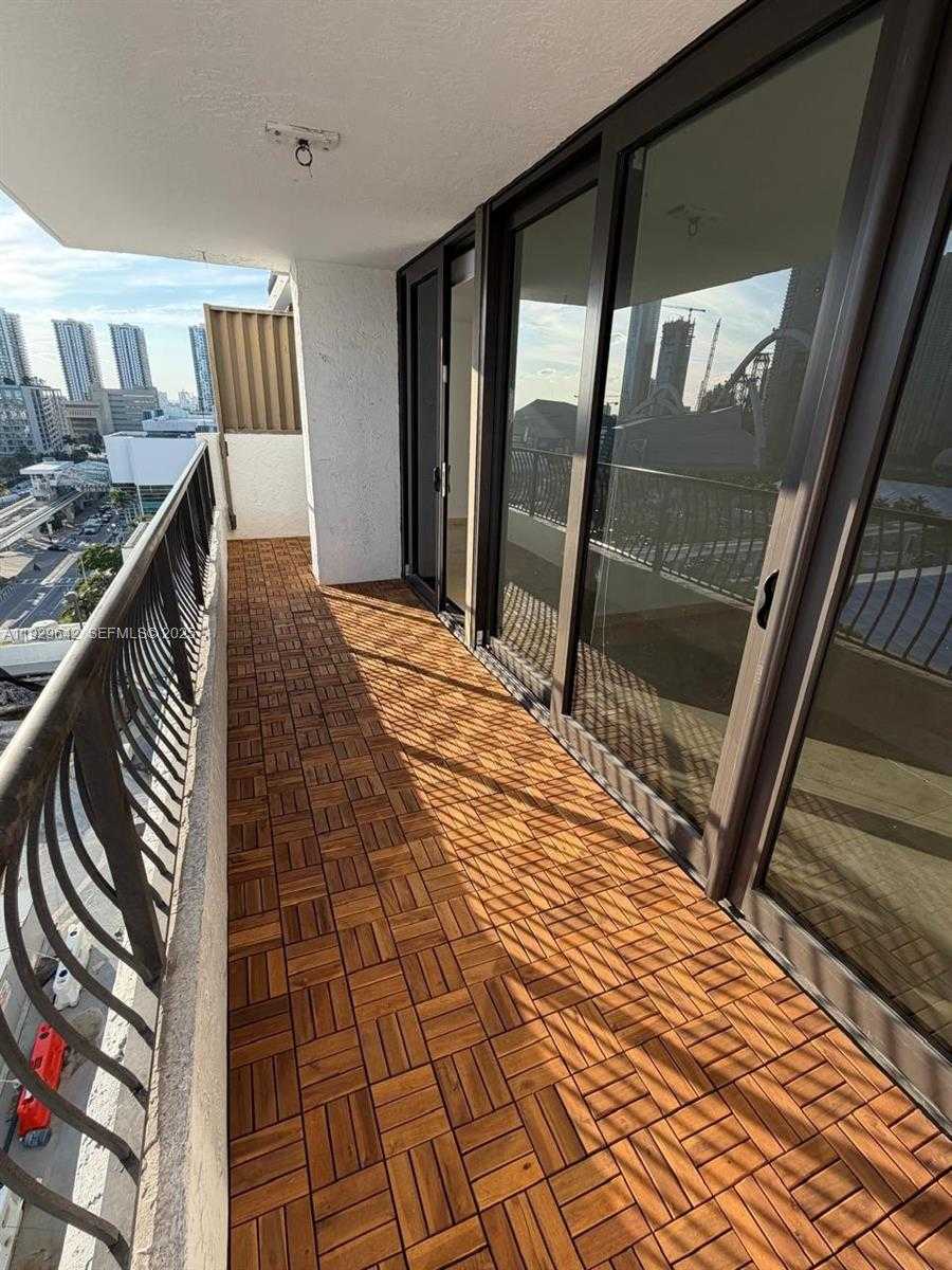 Small Image of 555 NORTH EAST 15TH ST #14K, Miami Number 37