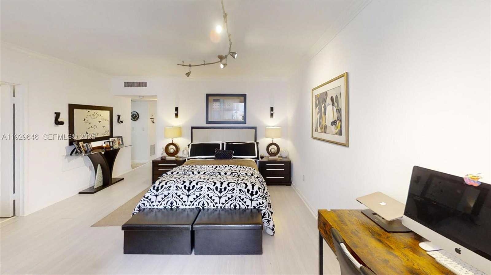 Small Image of 800 WEST AVE #614, Miami Beach Number 13