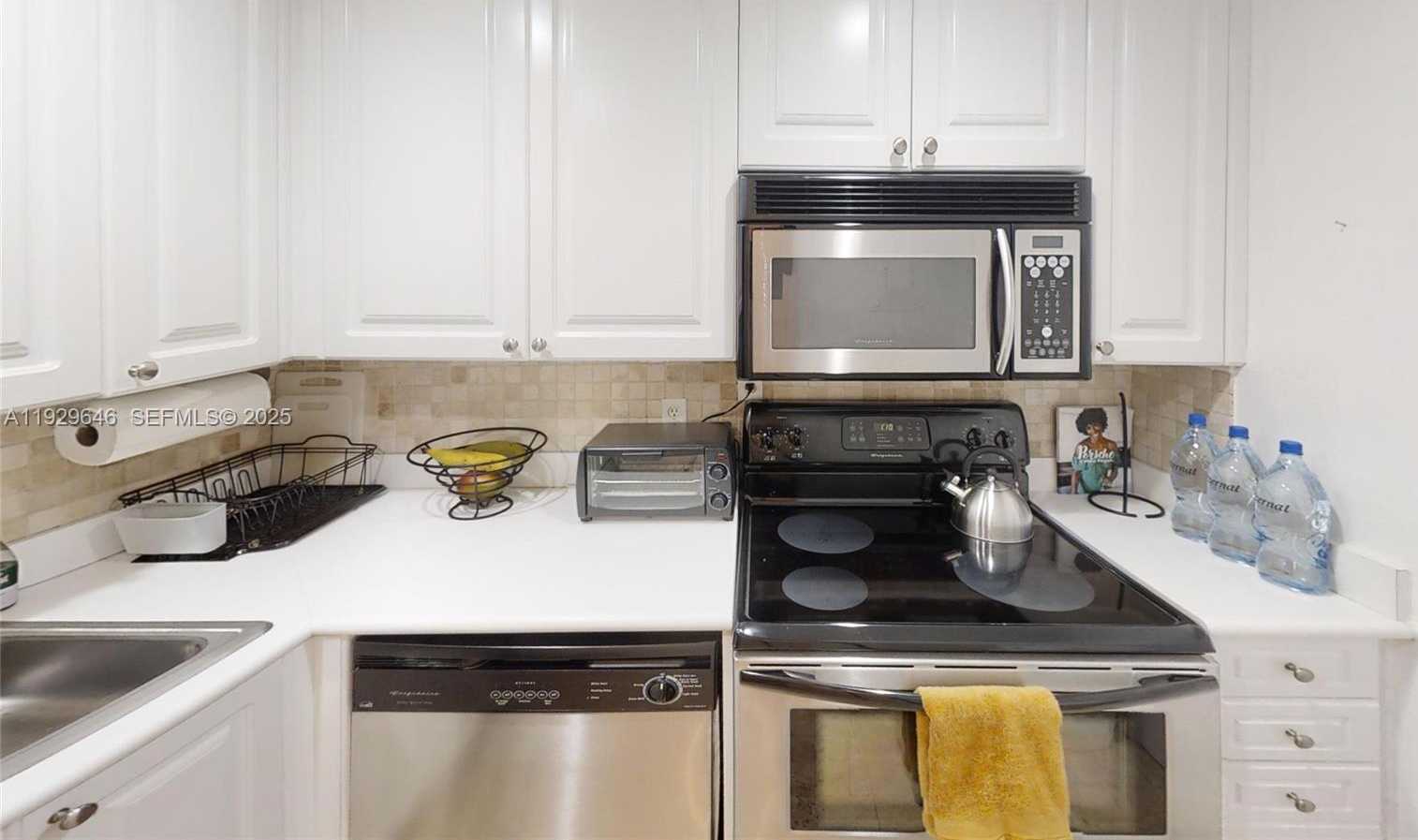 Small Image of 800 WEST AVE #614, Miami Beach Number 15