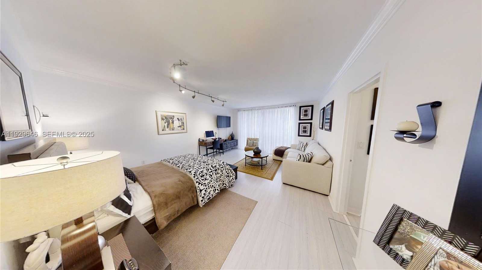 Small Image of 800 WEST AVE #614, Miami Beach Number 3