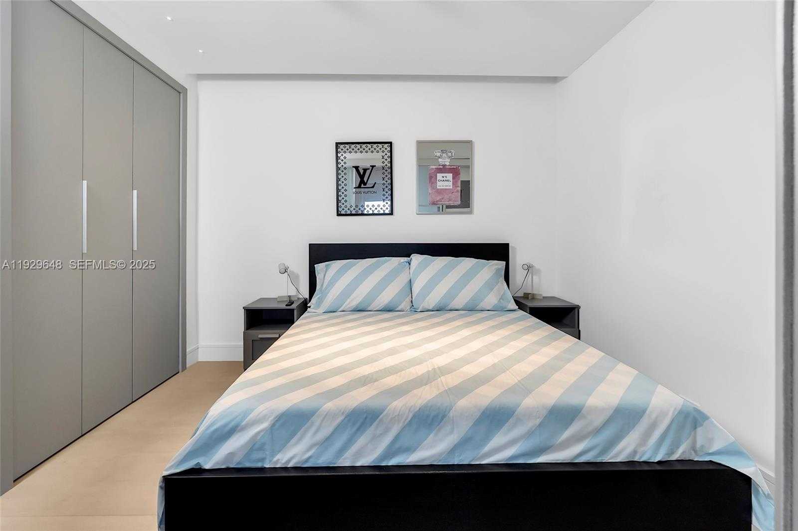 Small Image of 325 OCEAN DR #410, Miami Beach Number 25