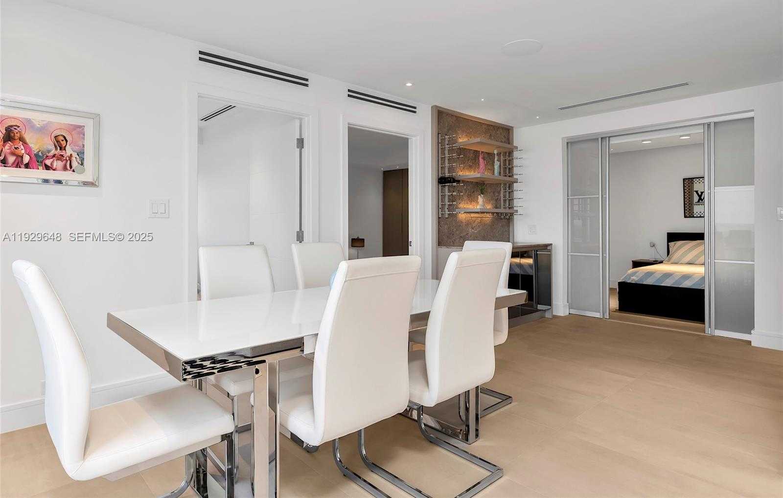 Small Image of 325 OCEAN DR #410, Miami Beach Number 31