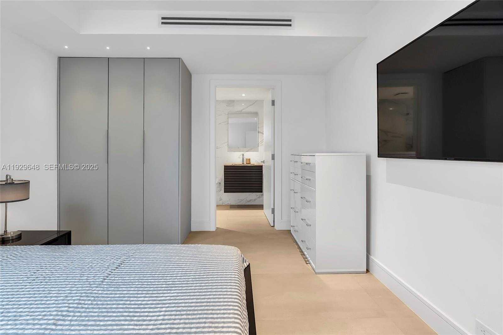 Small Image of 325 OCEAN DR #410, Miami Beach Number 38