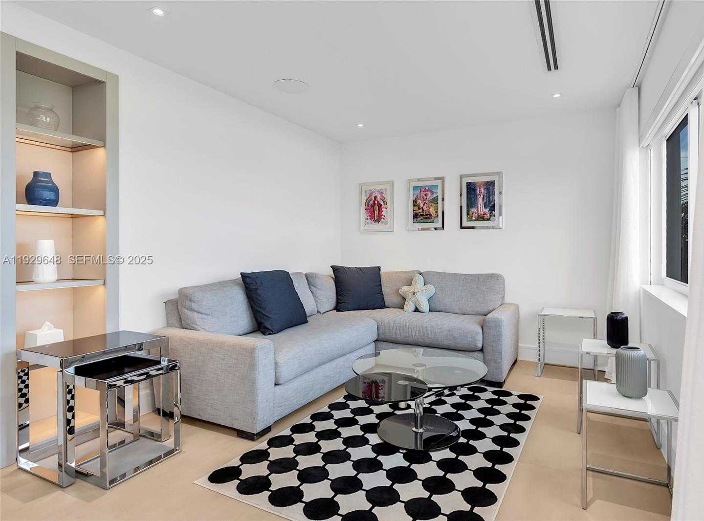 Small Image of 325 OCEAN DR #410, Miami Beach Number 5