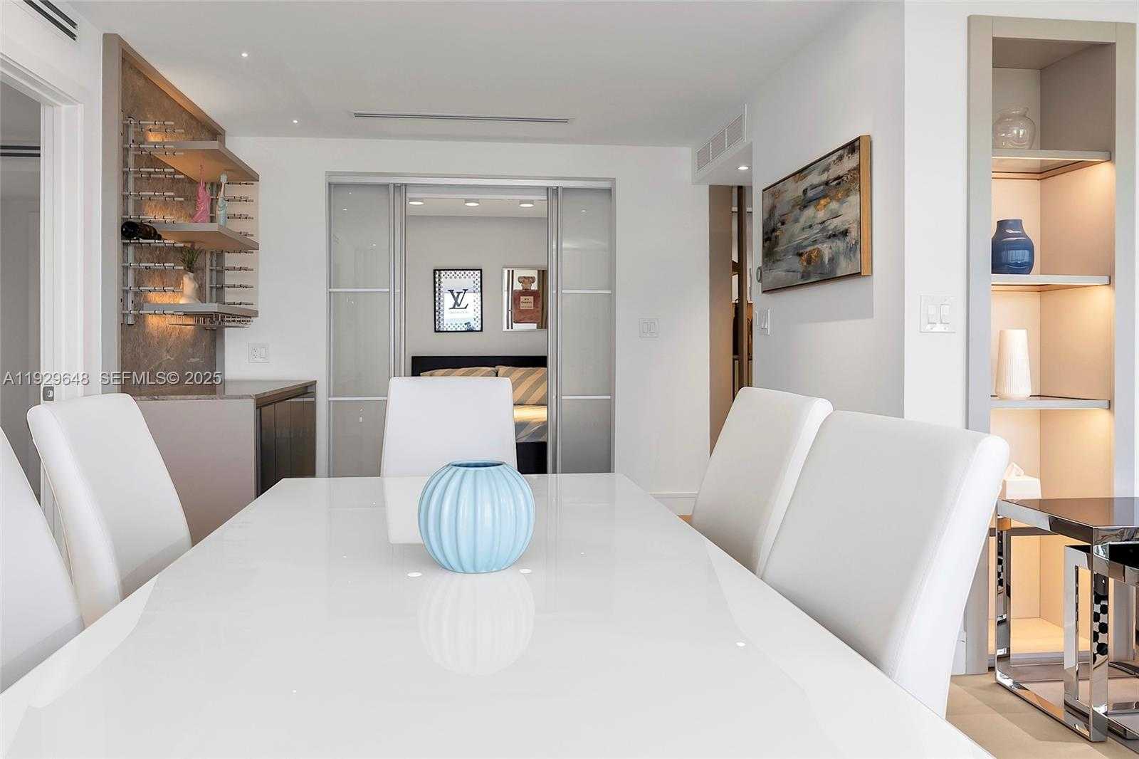 Small Image of 325 OCEAN DR #410, Miami Beach Number 7