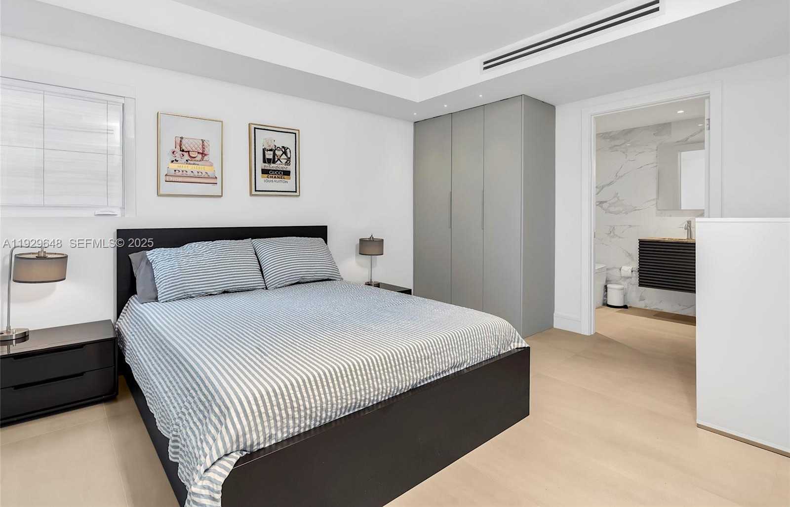 Small Image of 325 OCEAN DR #410, Miami Beach Number 9