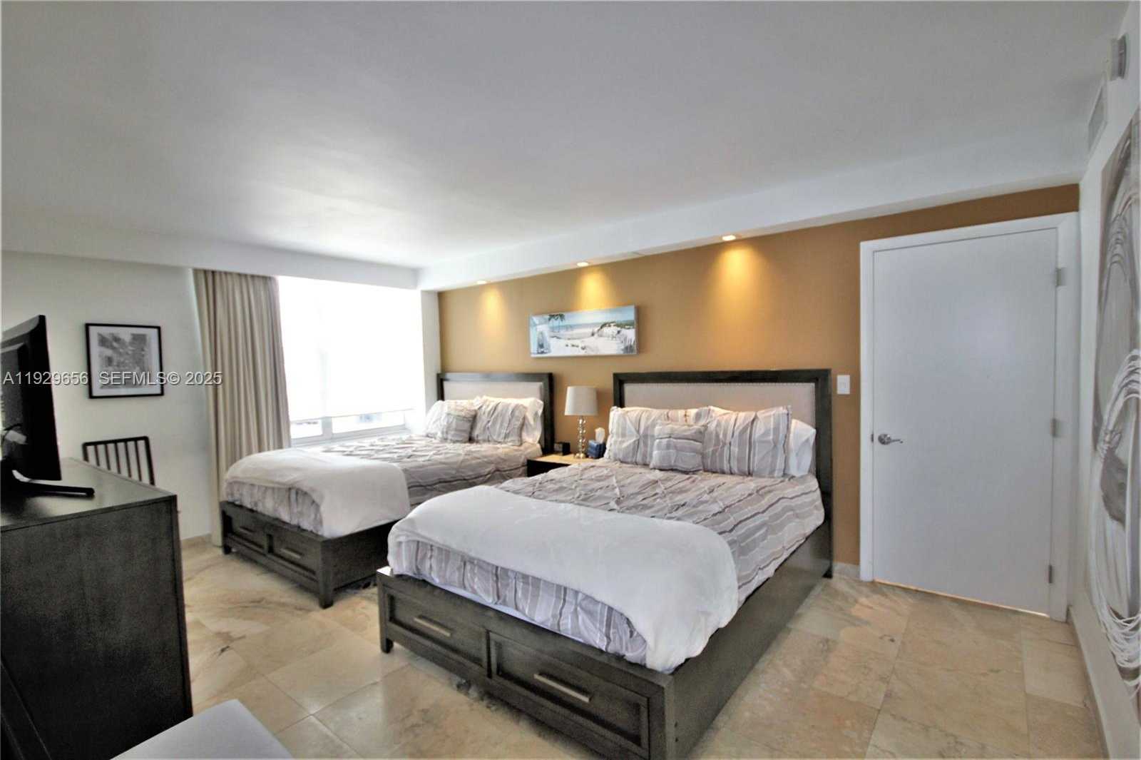 Small Image of 5161 COLLINS AVE #1610, Miami Beach Number 10