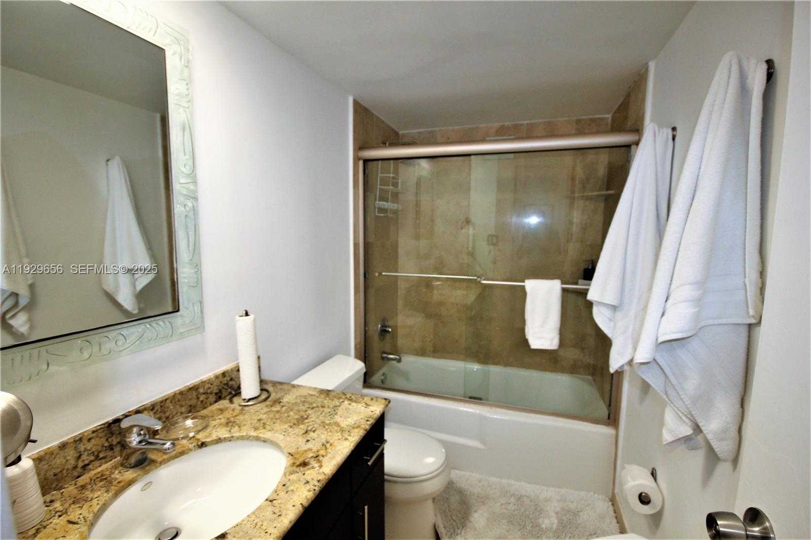 Small Image of 5161 COLLINS AVE #1610, Miami Beach Number 13