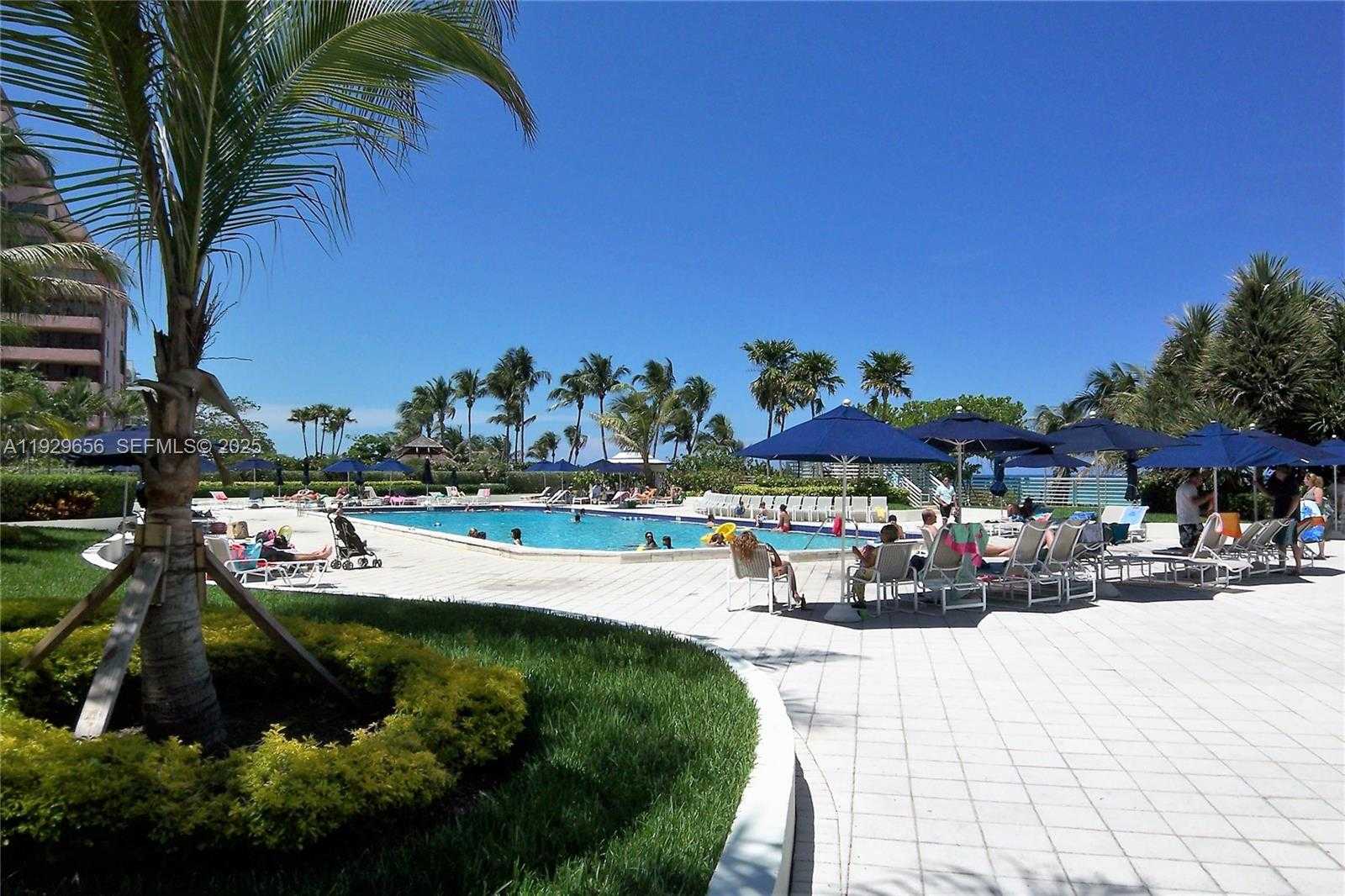 Small Image of 5161 COLLINS AVE #1610, Miami Beach Number 32