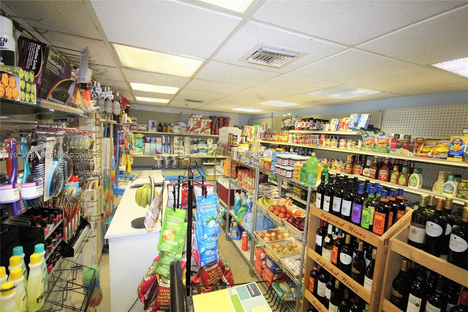 Small Image of 5161 COLLINS AVE #1610, Miami Beach Number 59