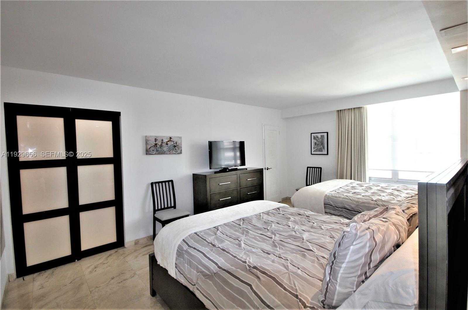 Small Image of 5161 COLLINS AVE #1610, Miami Beach Number 9