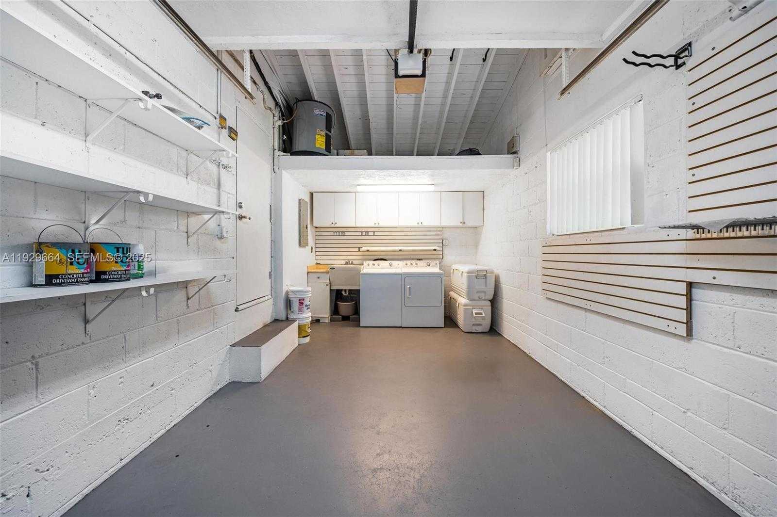 Imagen de Pequeño Objeto