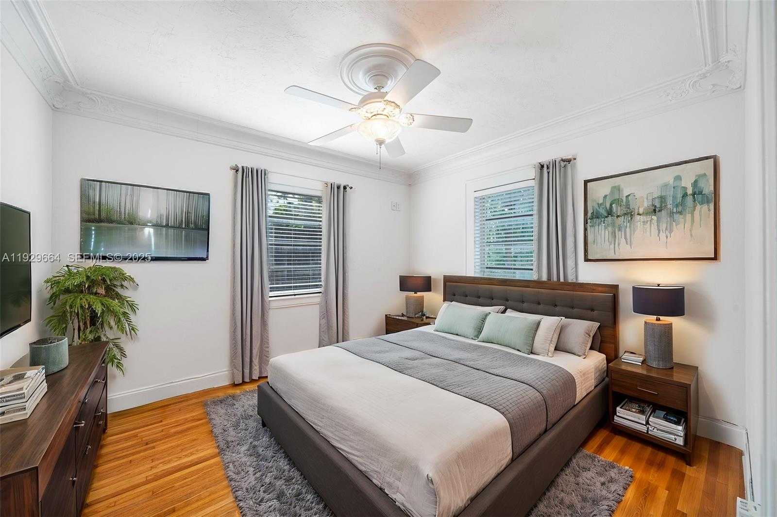 Imagen de Pequeño Objeto