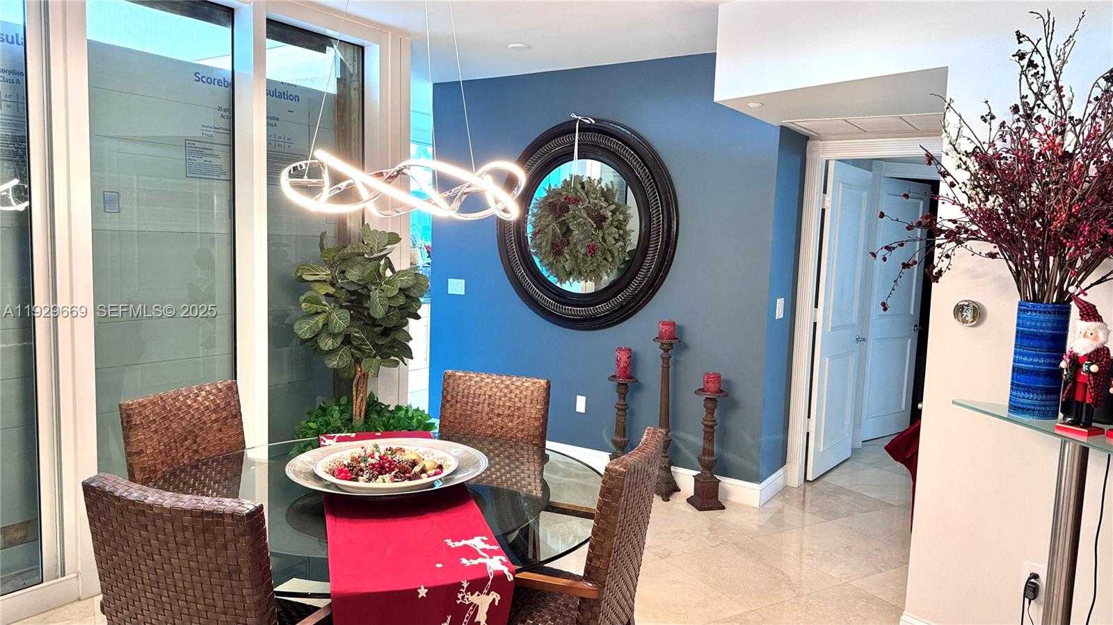 Small Image of 1000 SOUTH POINTE DR #308, Miami Beach Number 4