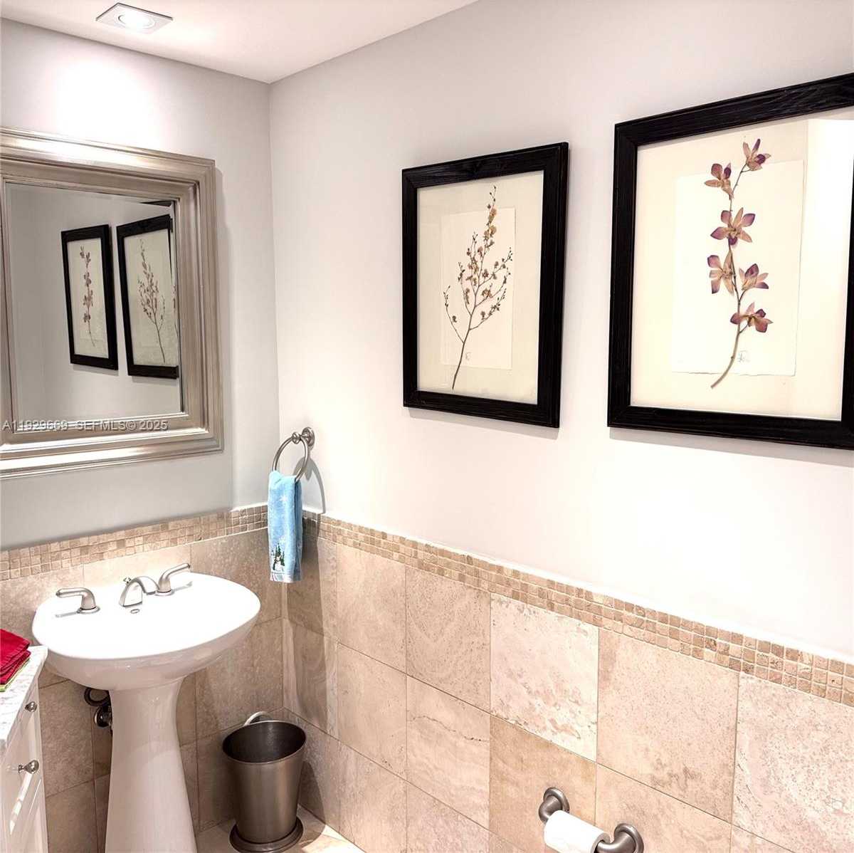 Small Image of 1000 SOUTH POINTE DR #308, Miami Beach Number 8