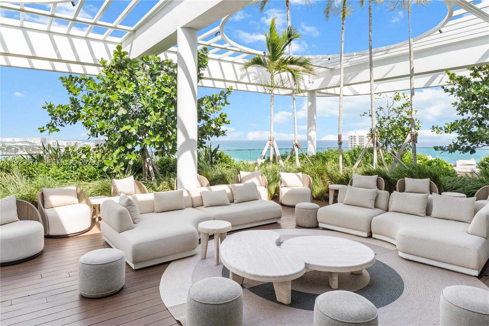 Imagen de Pequeño Objeto