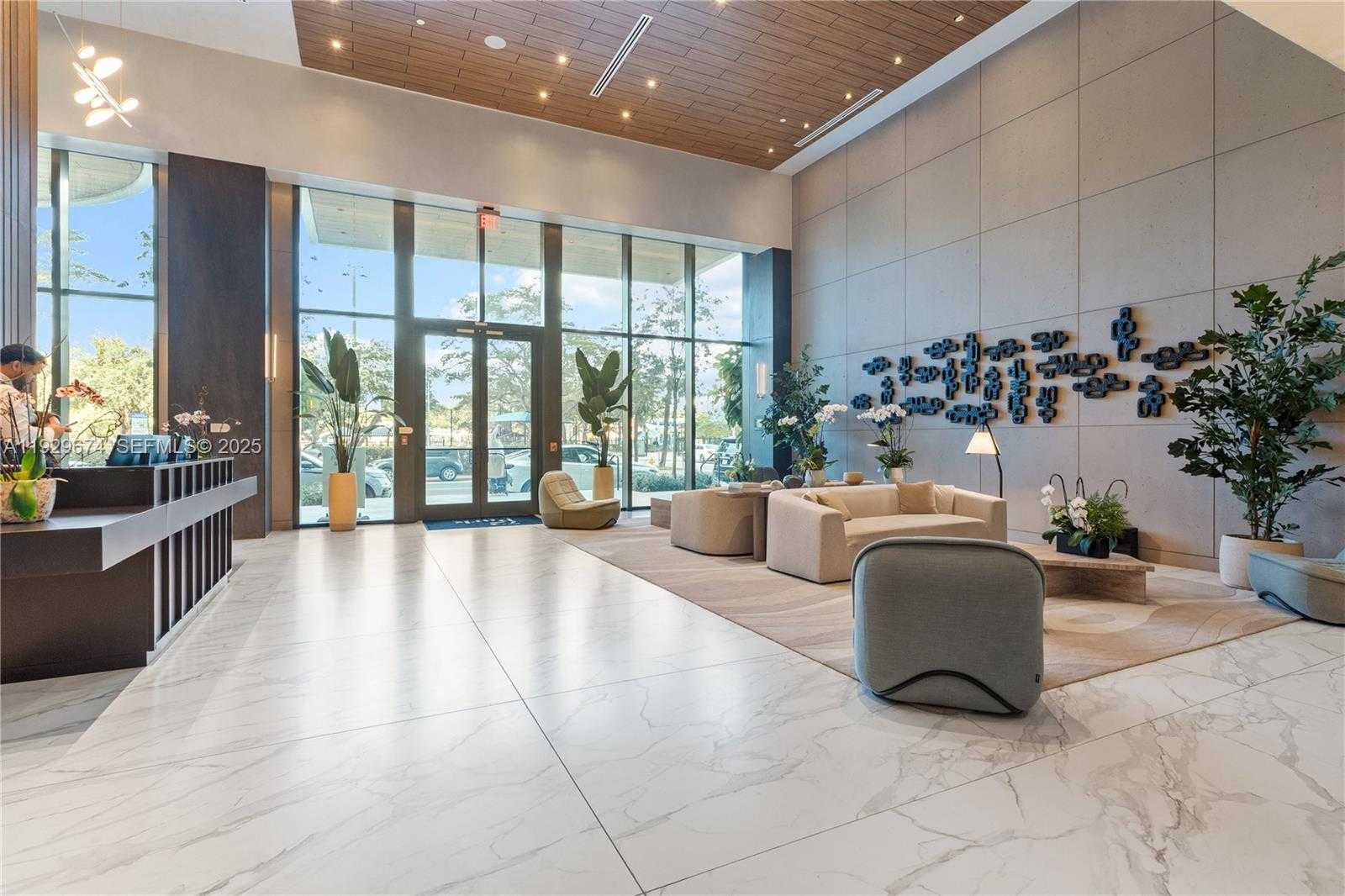 Imagen de Pequeño Objeto