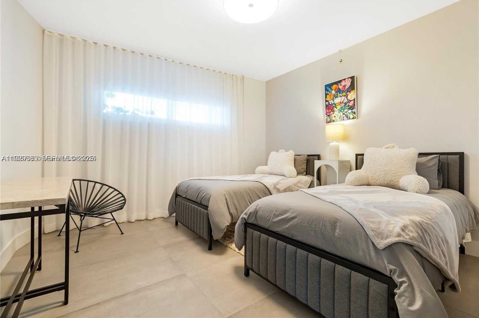 Small Image of 9821 EAST BAY HARBOR DR #503, Bay Harbor Islands Number 15