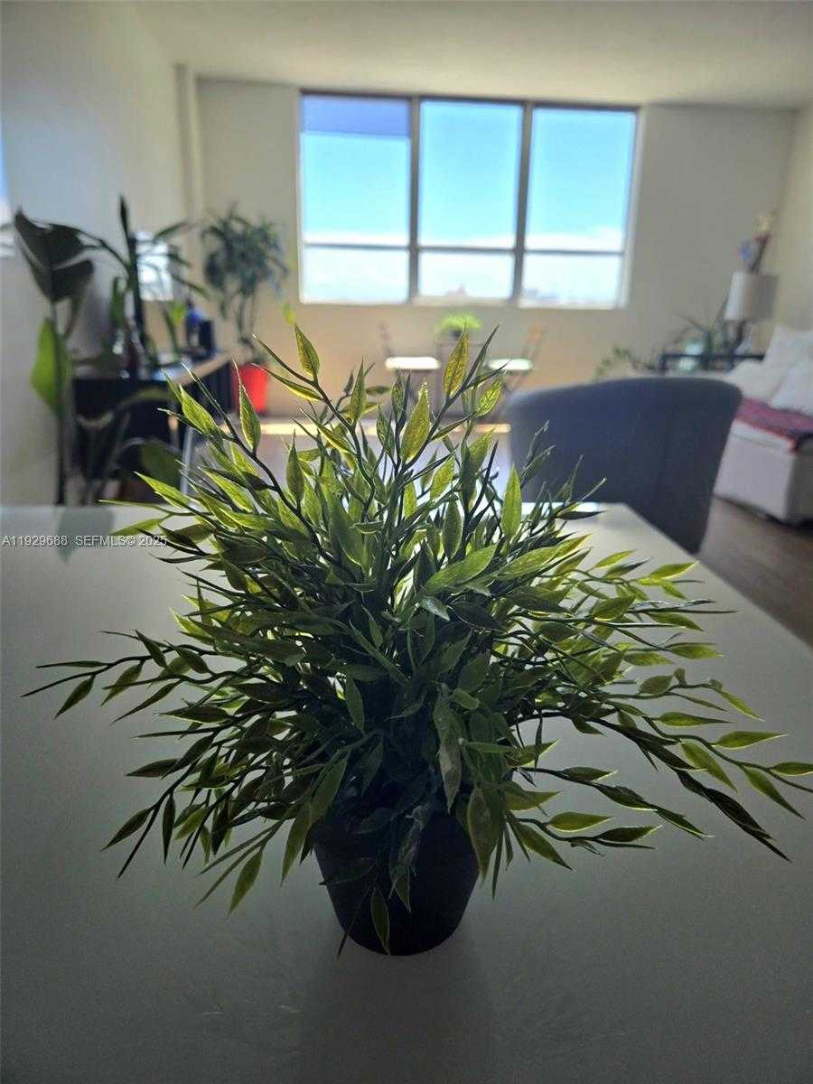 Small Image of 1500 BAY RD #1178S, Miami Beach Number 4