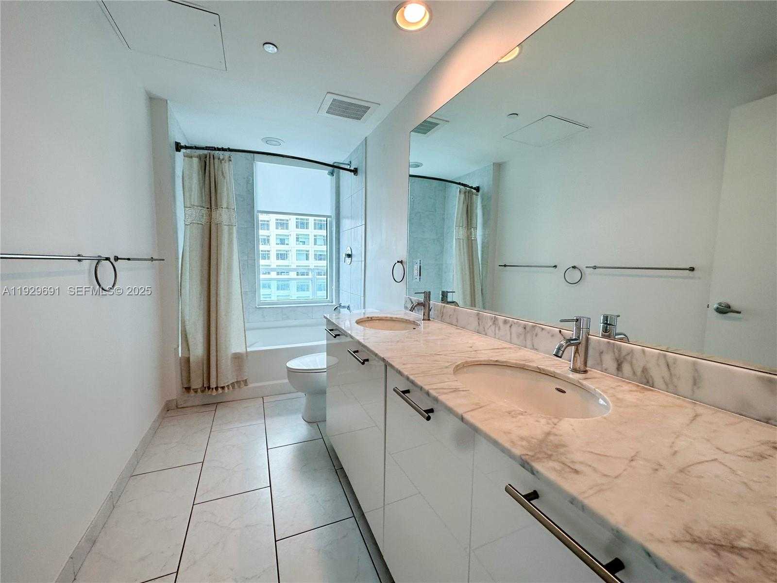 Small Image of 951 BRICKELL AVE #801, Miami Number 10