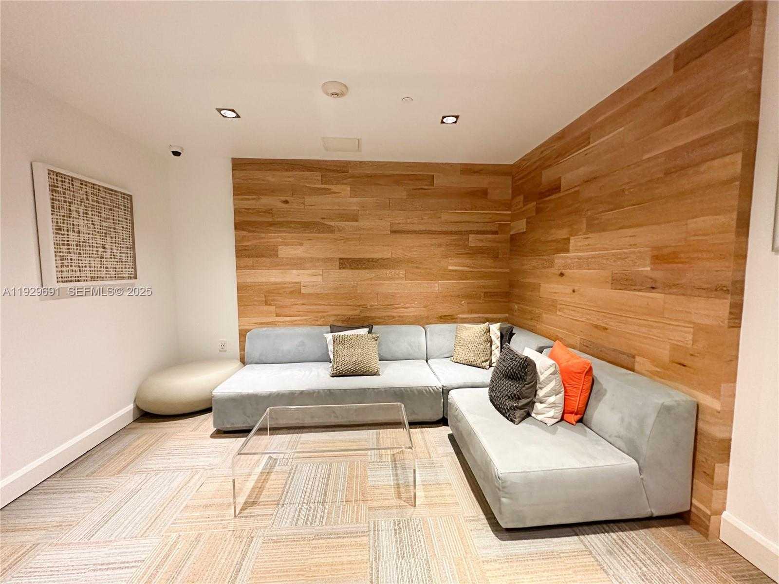 Small Image of 951 BRICKELL AVE #801, Miami Number 25