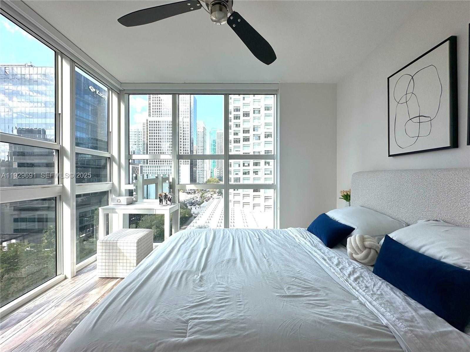 Small Image of 951 BRICKELL AVE #801, Miami Number 6