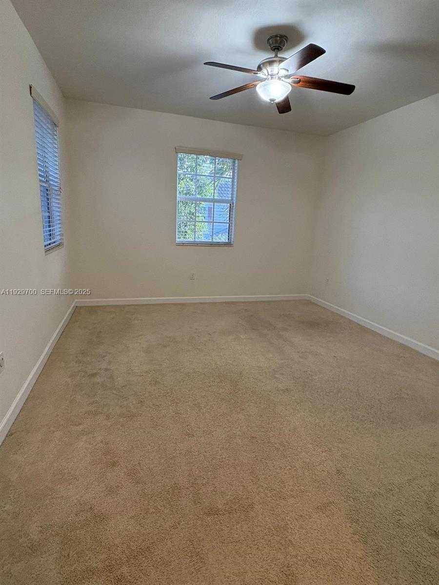 Small Image of Miami Number 26