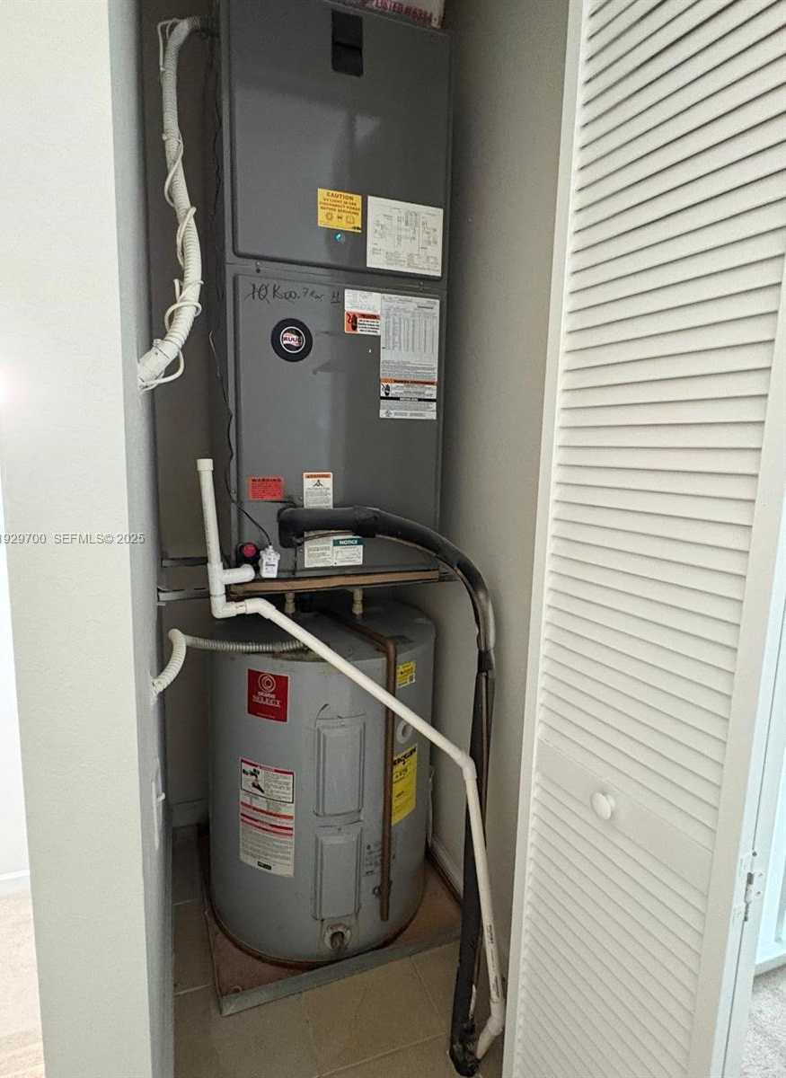 Small Image of Miami Number 30