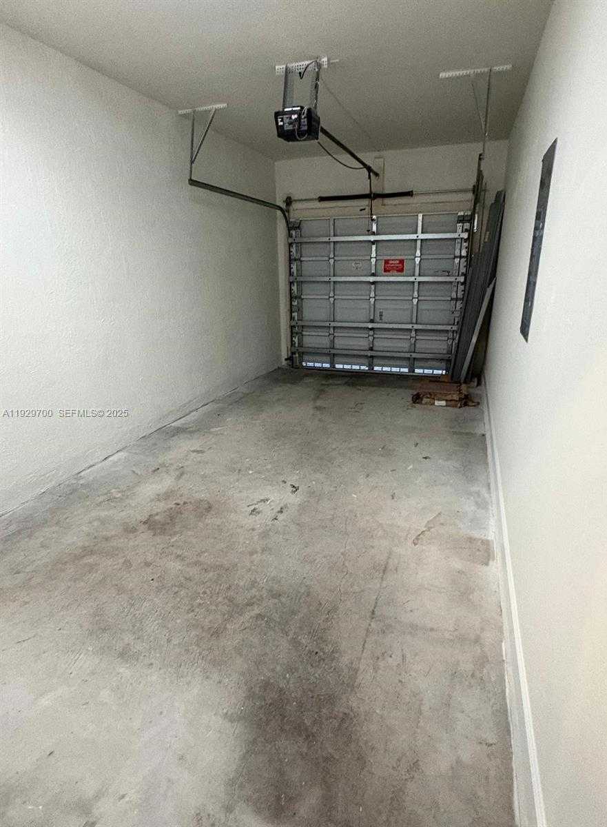 Small Image of Miami Number 6