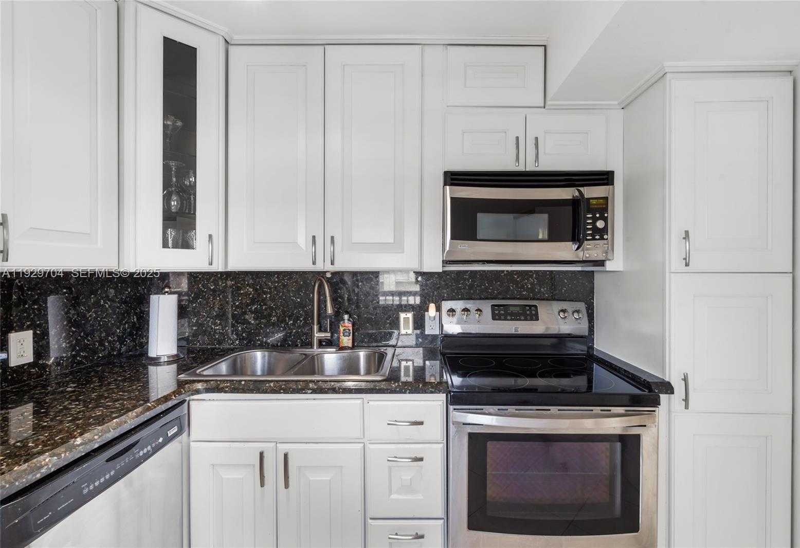 Imagen de Pequeño Objeto