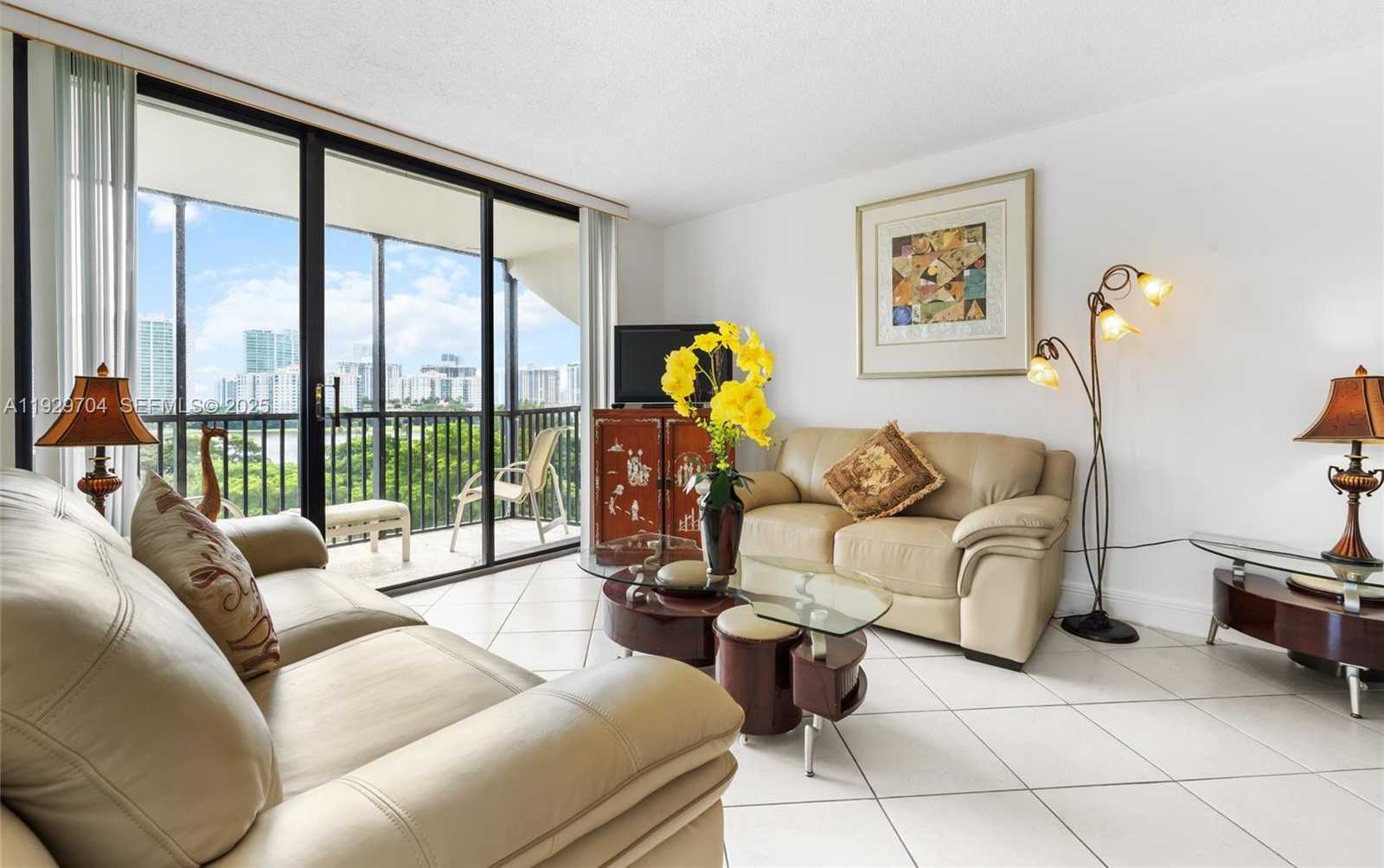 Imagen de Pequeño Objeto