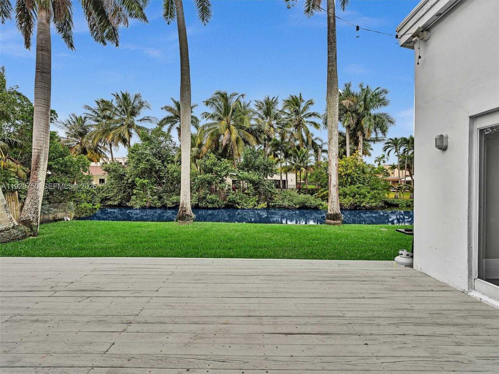 Imagen de Pequeño Objeto