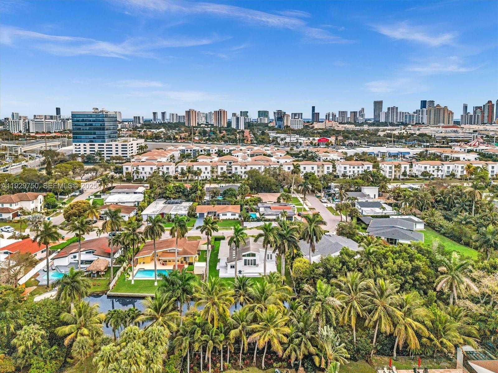 Imagen de Pequeño Objeto