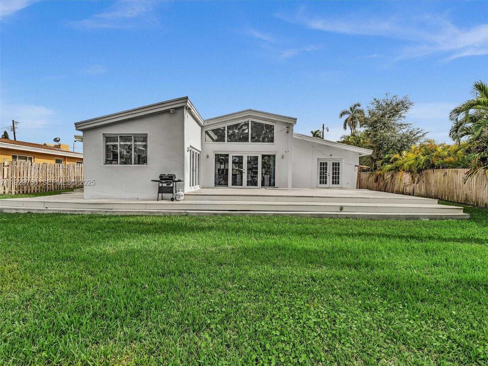 Imagen de Pequeño Objeto