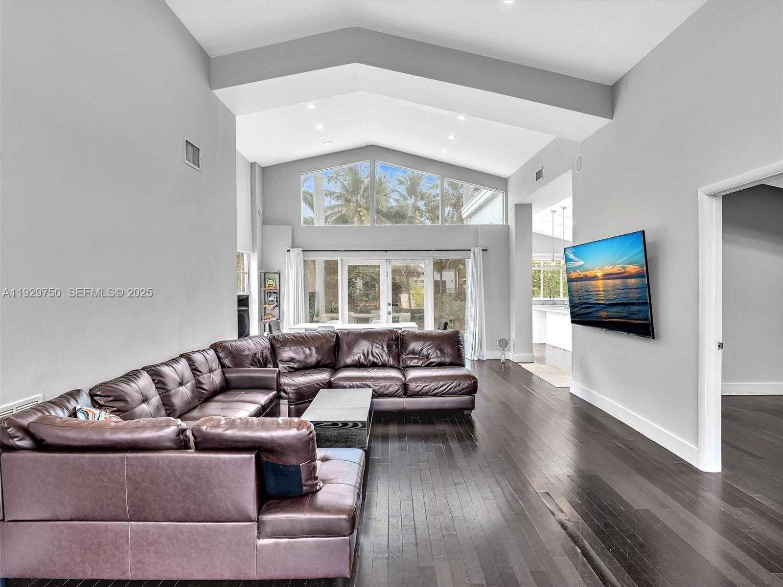 Imagen de Pequeño Objeto