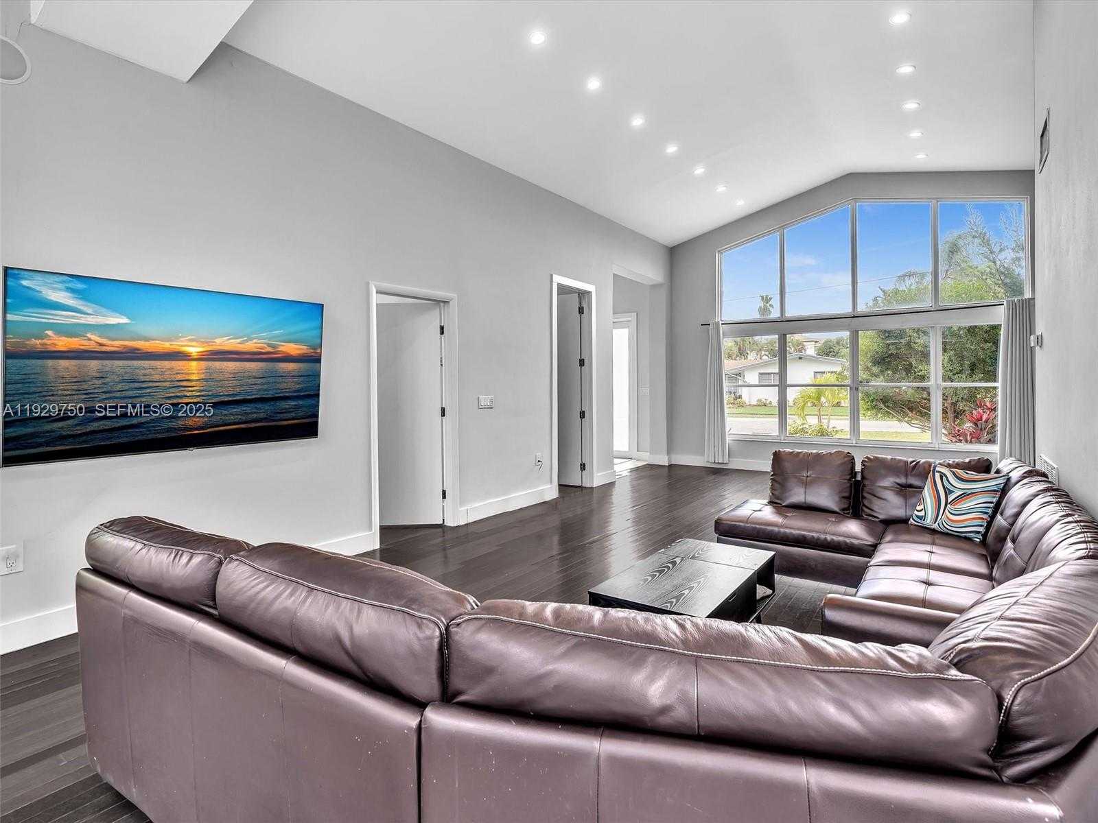 Imagen de Pequeño Objeto