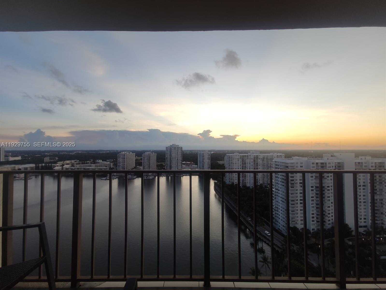 Small Image of 18181 NORTH EAST 31ST CT #2710, Aventura Number 24