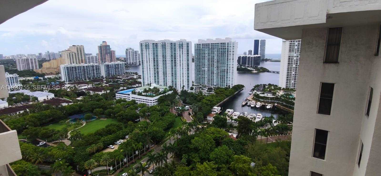 Small Image of 18181 NORTH EAST 31ST CT #2710, Aventura Number 30