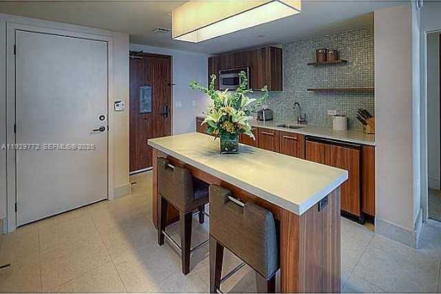 Small Image of 6801 COLLINS AVE #309, Miami Beach Number 21