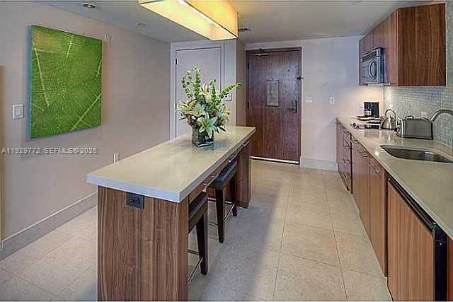 Small Image of 6801 COLLINS AVE #309, Miami Beach Number 25