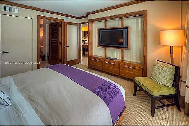 Small Image of 6801 COLLINS AVE #309, Miami Beach Number 9